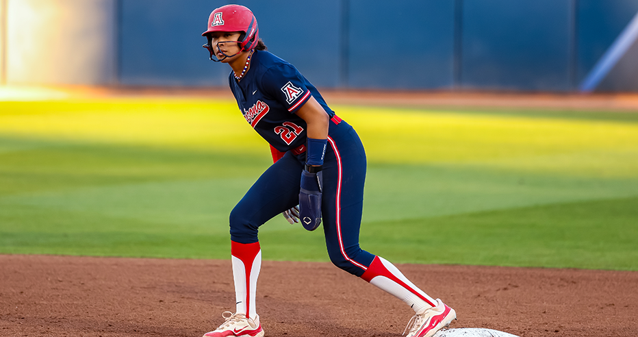 Arizona Softball's Sydney Stewart prepares to run with a foot on second base