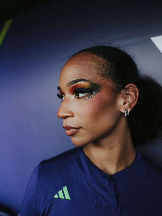 Beauty with purpose
Michaela Edenfield with her signature gameday look honoring Juneteenth
Today we celebrate the culture, resilience, and excellence that shape the game. â¨ð¤