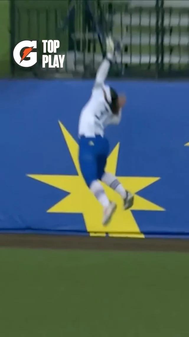Pro Ducks takin' care of Pro Ducks ð£ï¸
what a grab by Amari Harper to end the game!
presented by @Gatorade