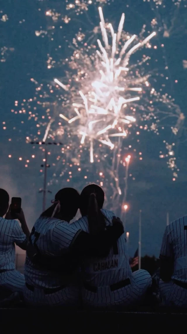 nothing beats a summer night at the ball field with your teammates ð¥¹