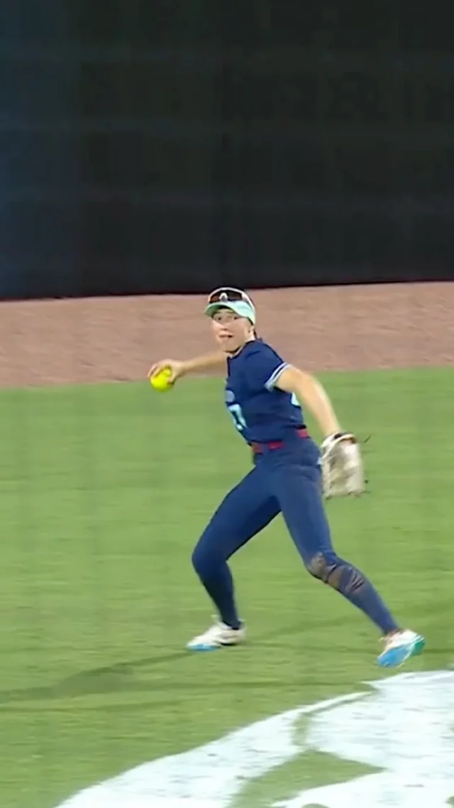 KENDRA FALBY SENDS THE GAME TO EXTRA INNINGS ð¯

ðº ESPN