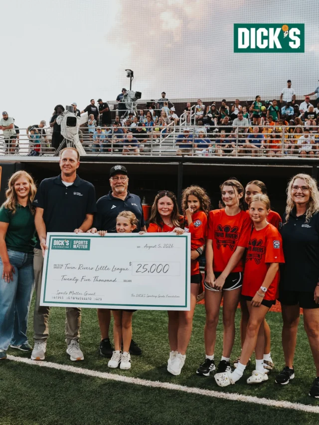 Honored to be part of this moment with @dickslittleleague and @littleleague ð¥¹
DICK'S Sporting Goods Foundation Sports Matter Grant ð¤ Twin Rivers Little League
