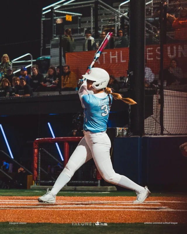 Her name is @ali_aguilar1, and she hits dingers. ð°