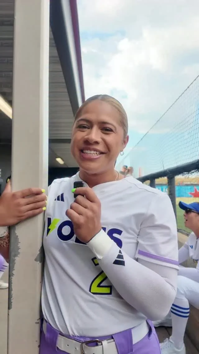 ð¯% will
Pro softball players are just like us y'all ð
